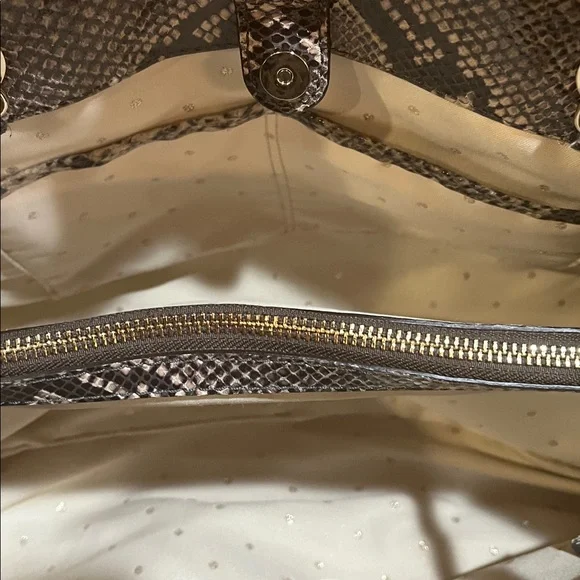 Kate Spade EUC Large Satchel Quilted Snakeskin-Embossed Gold-Tone Hardware - Picture 10 of 11